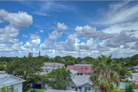 Copropriété à louer à Sarasota, Floride: 2 chambres, 107.86 m2 № 250138 - photo 4