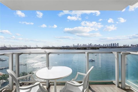 Condominio en alquiler en Miami Beach, Florida, 1 dormitorio, 64.47 m2 № 2034611 - foto 15