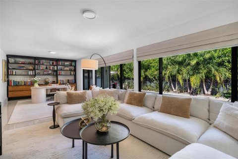Villa ou maison à vendre à Miami Shores, Floride: 3 chambres, 208.94 m2 № 1969137 - photo 13