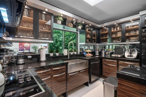 Villa ou maison à vendre à Miami Shores, Floride: 3 chambres, 208.94 m2 № 1969137 - photo 20