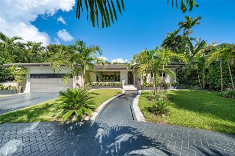 Villa ou maison à vendre à Miami Shores, Floride: 3 chambres, 208.94 m2 № 1969137 - photo 1