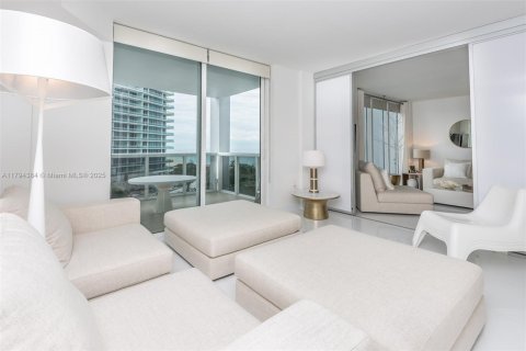 Condominio en alquiler en Bal Harbour, Florida, 2 dormitorios, 98.1 m2 № 1935076 - foto 21