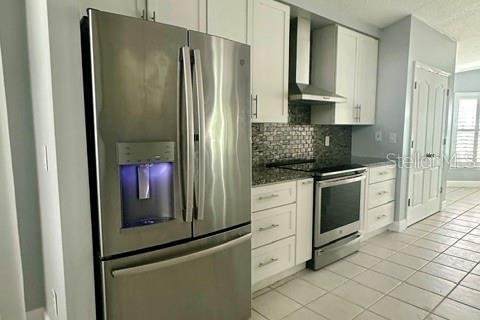Casa en venta en Orlando, Florida, 4 dormitorios, 202.62 m2 № 2348250 - foto 10