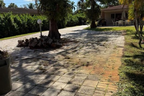 Villa ou maison à louer à Plantation, Floride: 4 chambres, 253.34 m2 № 1976613 - photo 10