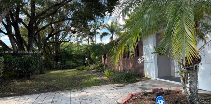 Villa ou maison à Plantation, Floride 4 chambres, 253.34 m2 № 1976613