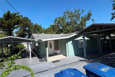 House in Tampa, Florida 2 bedrooms, 87.7 sq.m. № 2306509 - photo 2