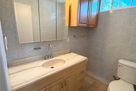 House in Tampa, Florida 2 bedrooms, 87.7 sq.m. № 2306509 - photo 7