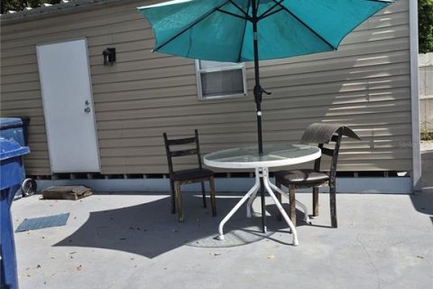 House in Tampa, Florida 2 bedrooms, 87.7 sq.m. № 2306509 - photo 16