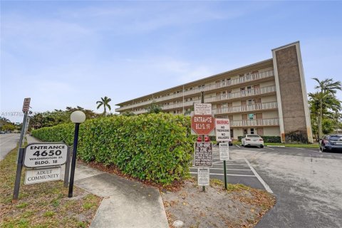 Condo à Hollywood, Floride, 1 chambre  № 2041973