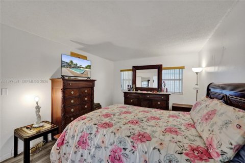 Copropriété à vendre à Hollywood, Floride: 1 chambre, 72 m2 № 2041973 - photo 11