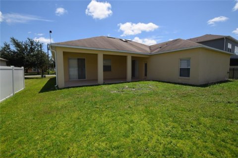 Villa ou maison à louer à Kissimmee, Floride: 3 chambres, 174.28 m2 № 1871016 - photo 8
