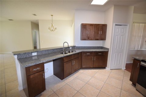 Villa ou maison à louer à Kissimmee, Floride: 3 chambres, 174.28 m2 № 1871016 - photo 25