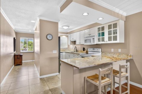 Copropriété à vendre à Apollo Beach, Floride: 2 chambres, 104.52 m2 № 2151819 - photo 5