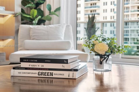 Снять в аренду кондоминиум в Майами-Бич, Флорида 3 спальни, 169.73м2, № 2022980 - фото 6