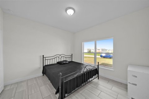 House in Cape Coral, Florida 3 bedrooms, 156.82 sq.m. № 1533908 - photo 16