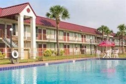 Hotel in Dundee, Florida 4310.29 sq.m. № 1800581 - photo 1