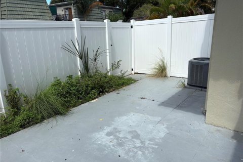 Townhouse in Clearwater, Florida 3 bedrooms, 109.53 sq.m. № 1918985 - photo 23