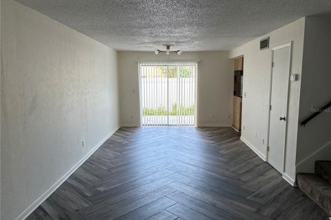 Townhouse in Clearwater, Florida 3 bedrooms, 109.53 sq.m. № 1918985 - photo 8