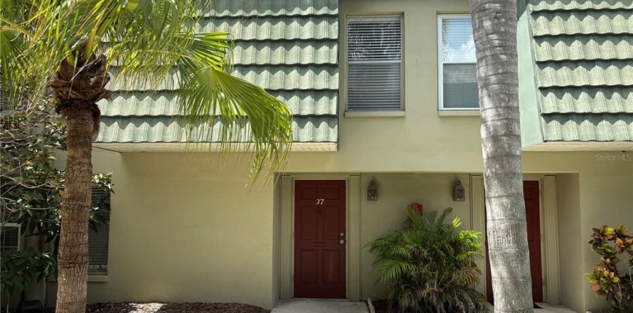 Adosado en Clearwater, Florida 3 dormitorios, 109.53 m2 № 1918985