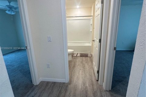 Снять в аренду виллу или дом в Лабель, Флорида 2 спальни, № 2005917 - фото 5