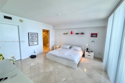 Condominio en venta en Hallandale Beach, Florida, 3 dormitorios, 155.61 m2 № 1781768 - foto 15