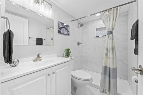 Condo in Port Orange, Florida, 2 bedrooms № 2258739 - photo 29