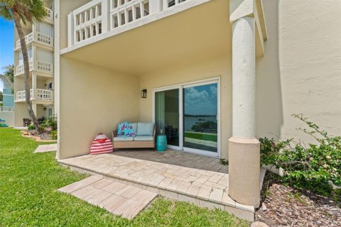 Condo in Port Orange, Florida, 2 bedrooms № 2258739 - photo 30