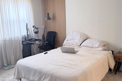 Снять в аренду кондоминиум в Дорал, Флорида 2 спальни, 92.16м2, № 2008678 - фото 6