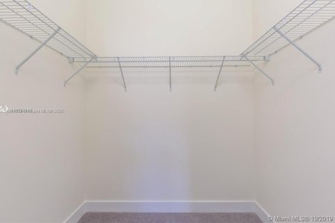 Townhouse in Miami Lakes, Florida 3 bedrooms, 157.19 sq.m. № 1980617 - photo 7