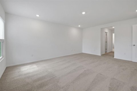 House in Jacksonville, Florida 4 bedrooms, 252.6 sq.m. № 2142084 - photo 17