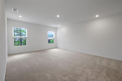 House in Jacksonville, Florida 4 bedrooms, 252.6 sq.m. № 2142084 - photo 18