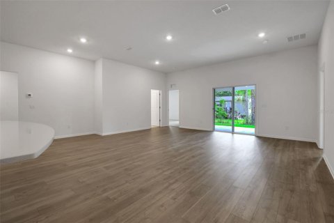 House in Jacksonville, Florida 4 bedrooms, 252.6 sq.m. № 2142084 - photo 25
