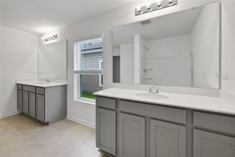House in Jacksonville, Florida 4 bedrooms, 252.6 sq.m. № 2142084 - photo 12