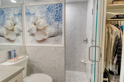 Condominio en venta en Longboat Key, Florida, 1 dormitorio, 86.96 m2 № 1883407 - foto 25