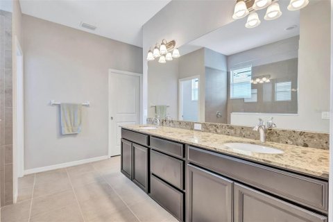 House in Bradenton, Florida 2 bedrooms, 169.73 sq.m. № 1824814 - photo 27