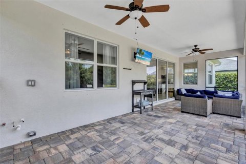House in Bradenton, Florida 2 bedrooms, 169.73 sq.m. № 1824814 - photo 6