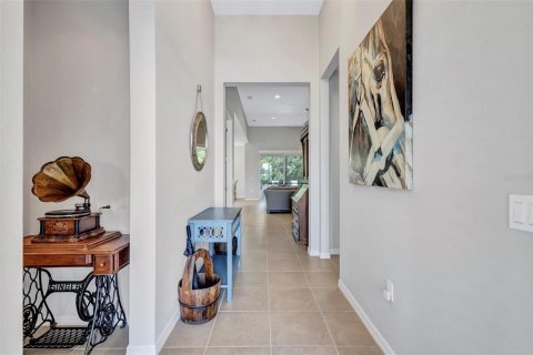 House in Bradenton, Florida 2 bedrooms, 169.73 sq.m. № 1824814 - photo 9