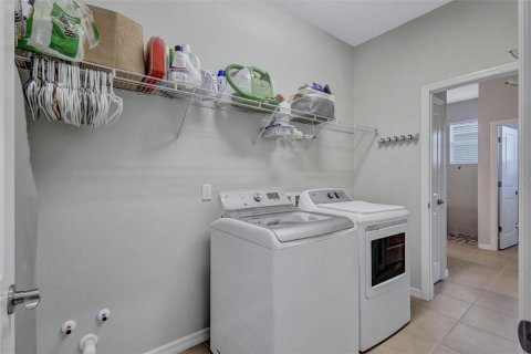 House in Bradenton, Florida 2 bedrooms, 169.73 sq.m. № 1824814 - photo 28