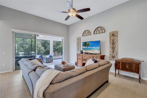 House in Bradenton, Florida 2 bedrooms, 169.73 sq.m. № 1824814 - photo 15