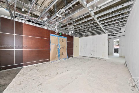 Immobilier commercial à vendre à Fort Lauderdale, Floride № 2078941 - photo 3