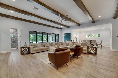 Casa en venta en Fish Hawk, Florida, 5 dormitorios, 427.54 m2 № 1663263 - foto 27