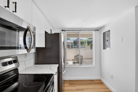 Copropriété à vendre à Hypoluxo, Floride: 2 chambres, 104.98 m2 № 2043179 - photo 12