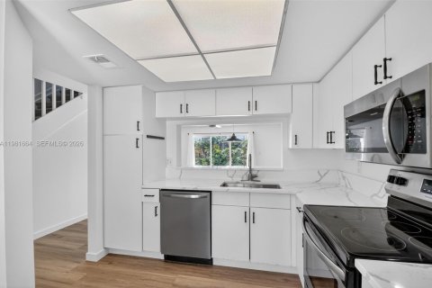 Copropriété à vendre à Hypoluxo, Floride: 2 chambres, 104.98 m2 № 2043179 - photo 11