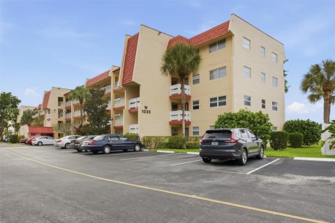 Condo in Margate, Florida, 2 bedrooms  № 1967582 - photo 25