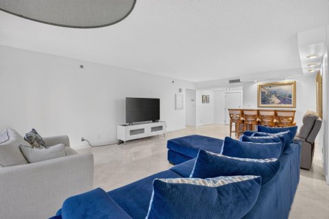 Condo in Boca Raton, Florida, 2 bedrooms № 2402485 - photo 6