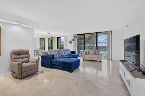 Condo in Boca Raton, Florida, 2 bedrooms № 2402485 - photo 4
