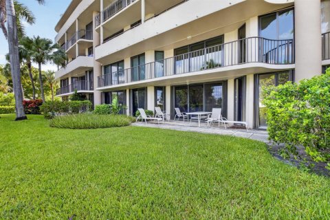 Condo in Boca Raton, Florida, 2 bedrooms № 2402485 - photo 26