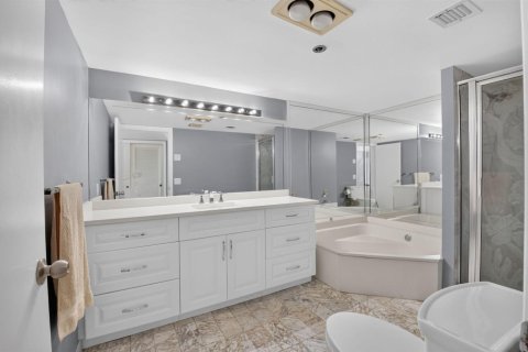 Condo in Boca Raton, Florida, 2 bedrooms № 2402485 - photo 20