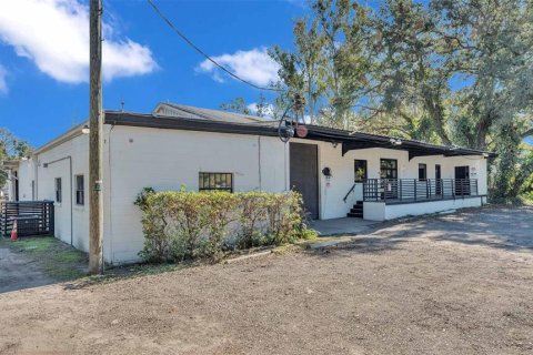 Propiedad comercial en venta en Dover, Florida, 620.59 m2 № 1561497 - foto 2