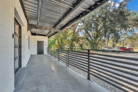 Propiedad comercial en venta en Dover, Florida, 620.59 m2 № 1561497 - foto 9